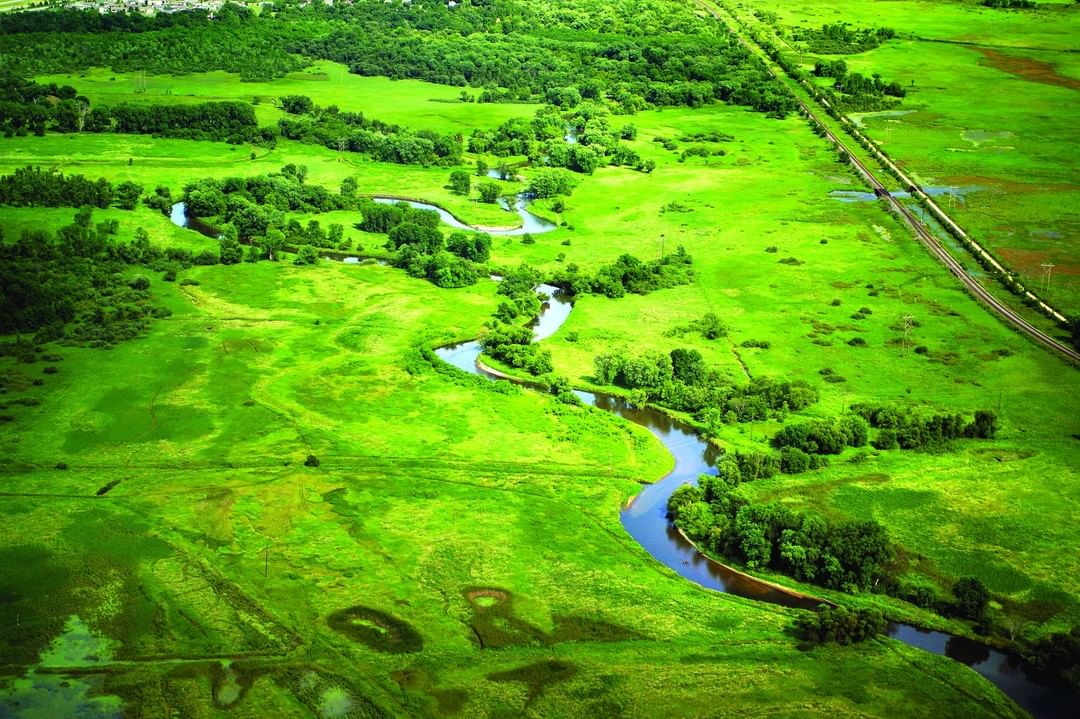 579  Farming and Conservation in the Driftless with Carol Abrahamzon of  the Mississippi Valley Conservancy - Wet Fly Swing